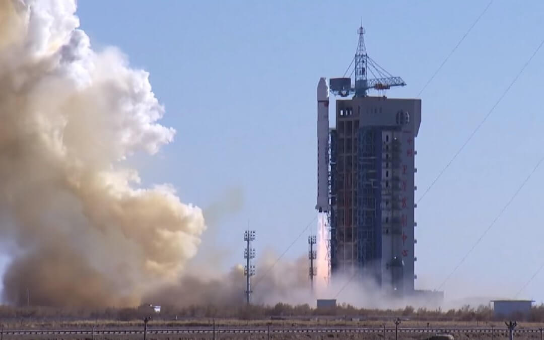 Chinese Long March-2D rocket launches 12 satellites to LEO