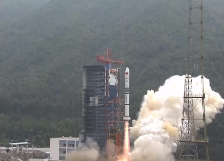 Long March 2C launches Yaogan 30-05 triplet whilst sporting grid-fins on its first stage