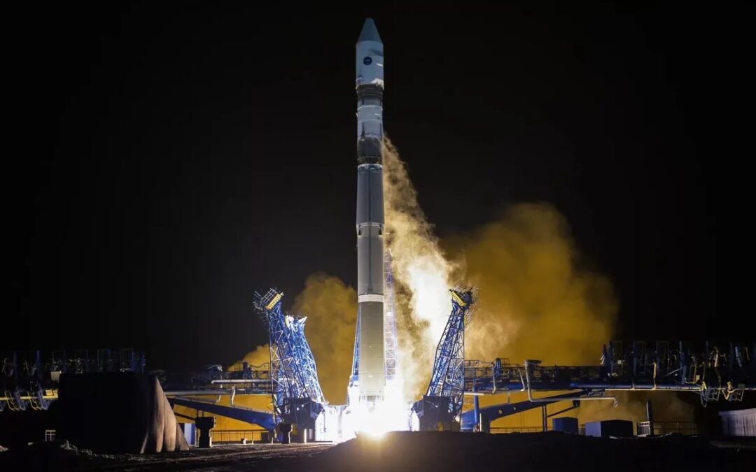 Soyuz 2-1v single stack rocket launches fourth EO-MKA sat