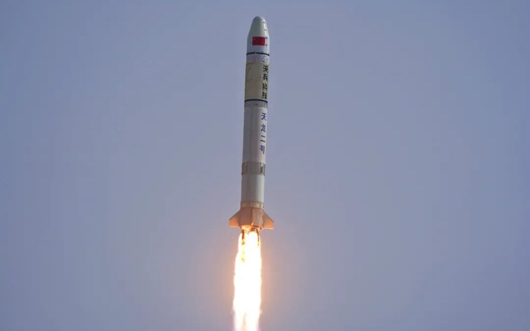 Chinese Space Pioneer firm beats small launcher competitors by reaching orbit with its new liquid-fuelled Tianlong-2 rocket